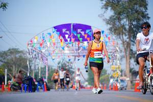 BIB: 400
                            <button type="button" onclick="openModal(10093047)" class="btn btn-primary btn-sm float-right btn-popup" data-toggle="modal" data-target=".modal-high-quality">
                        <i class="fas fa-shopping-cart"></i> Add to Cart
                    </button>
                                            <button type="button" onclick="isThisMe(10093047, true)" class="btn btn-success btn-sm float-right btn-popup btn-isme hidden" data-toggle="tooltip" data-placement="bottom" title="นี่คือรูปของคุณใช่ไหม คลิกที่นี่เพื่อเอาเข้าอัลบั้ม">
                        <i class="fas fa-plus"></i> Add to album
                    </button>
                    <button type="button" onclick="isThisMe(10093047, false)" class="btn btn-warning btn-sm float-right btn-popup btn-isnotme hidden">
                        <i class="fas fa-ban"></i> Remove from album
                    </button>